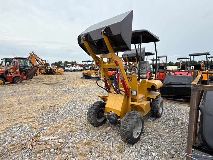#220-•-#26496-•-unused-agt-krw23-compact-wheel-loader-image-1