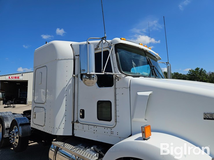 2006-kenworth-t800-image-17