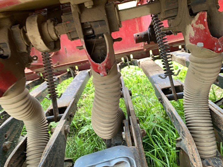 case-ih-5100-image-39