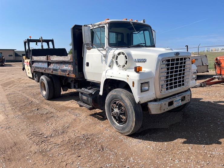 1991-ford-l8000-image-4