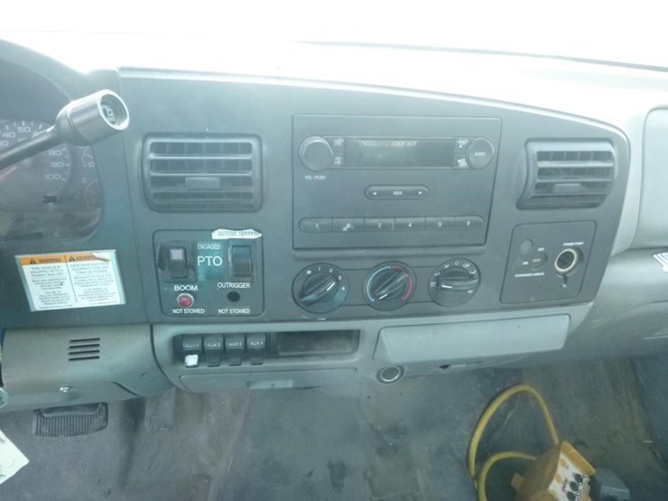 2005-ford-f450-image-21