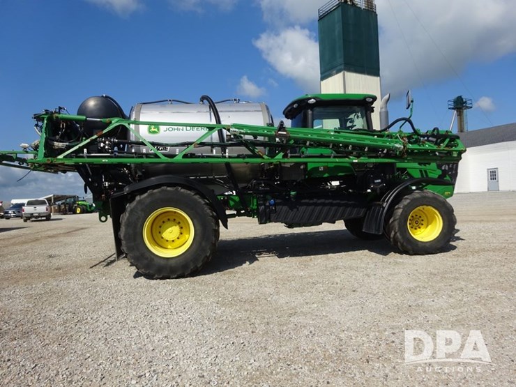 2019-john-deere-f4365-image-40