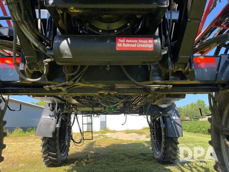 2011-case-ih-patriot-3330-image-45