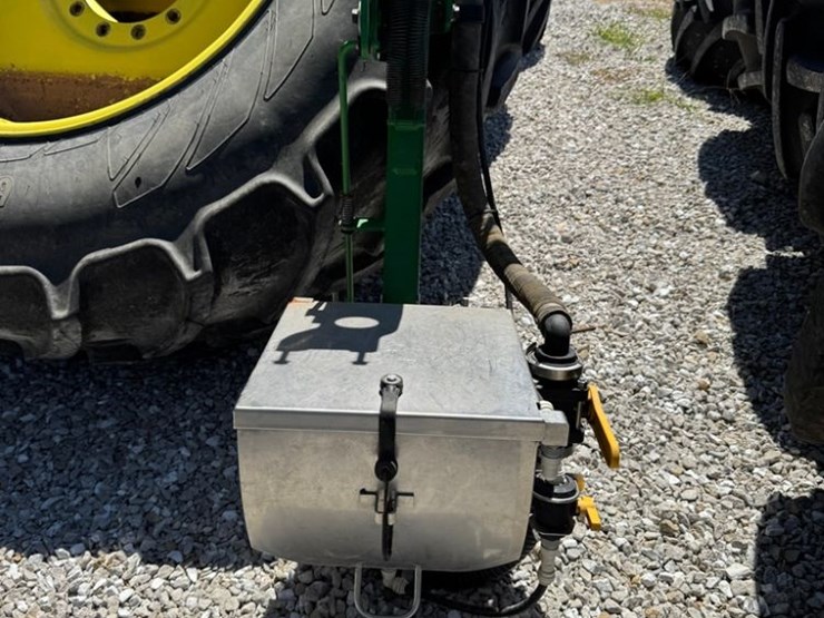john-deere-r4038-image-2