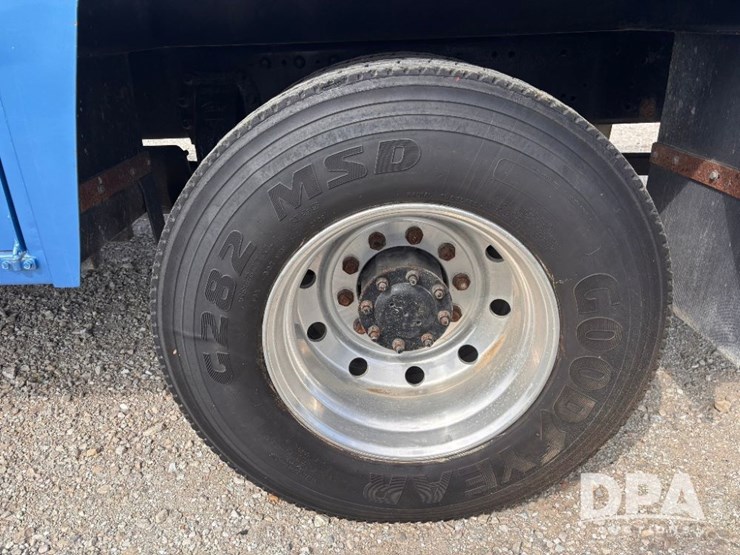1988-peterbilt-377-image-33
