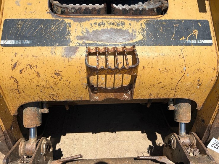 2006-caterpillar-252b-image-10