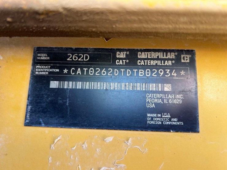 2015-caterpillar-262d-image-21