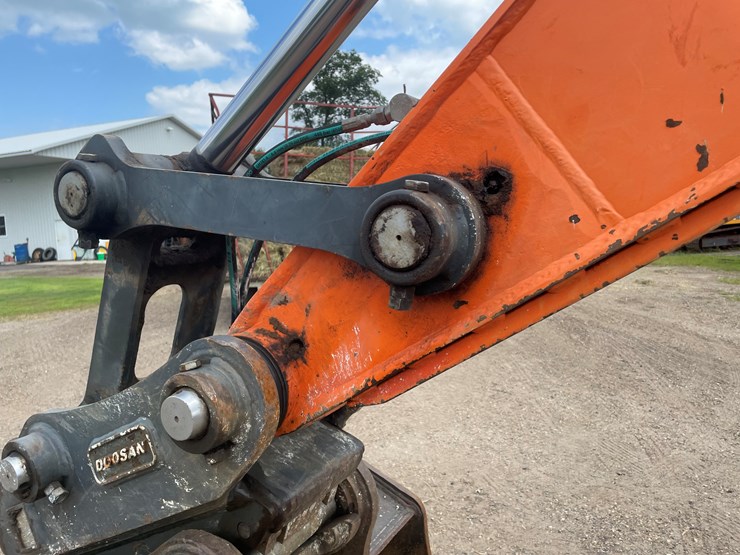 #2052-•-doosan-dx140llr-excavator-(cambridge,-mn)-image-50