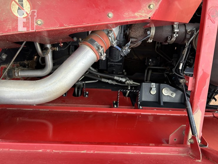 2015-case-ih-8240-image-101