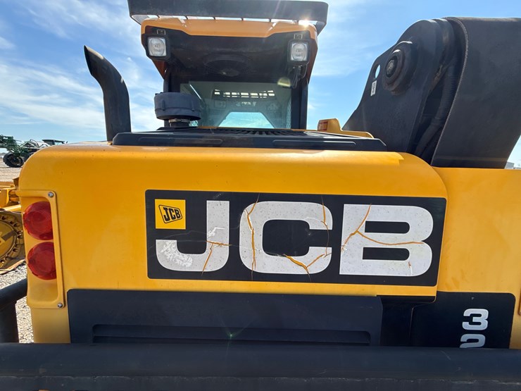 jcb-320t-image-7