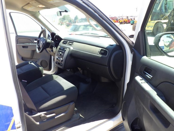 2014-chevrolet-tahoe-image-6