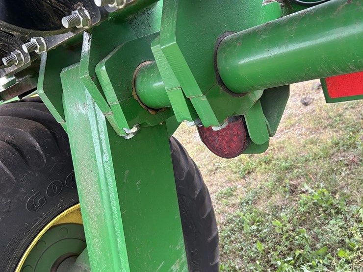 2021-john-deere-2680h-image-20