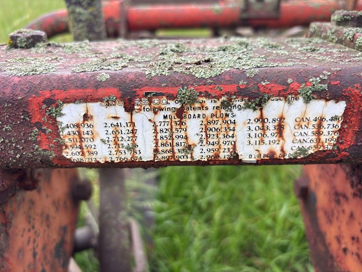 ji-case-5-bottom-14"-pull-type-plow-image-51