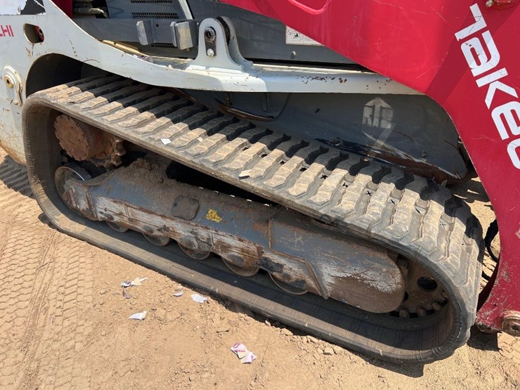 2018-takeuchi-tl12v2-image-13