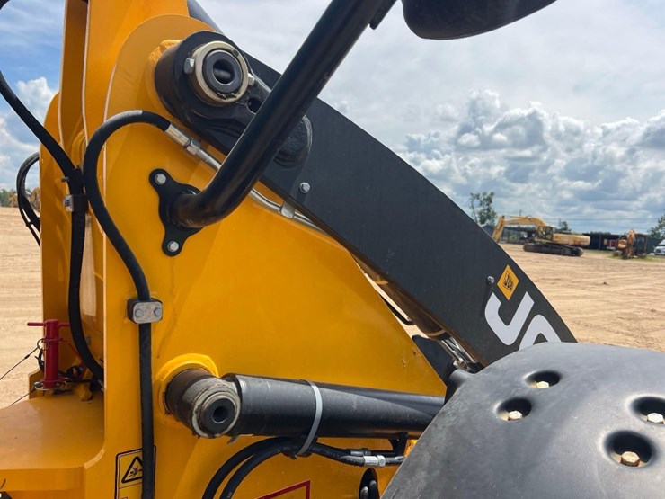 jcb-409-image-19