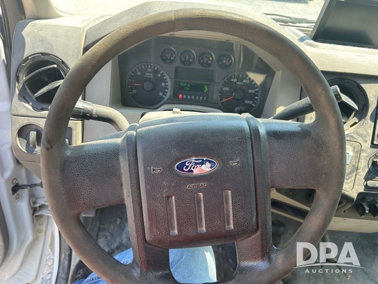 2010-ford-f350-xl-image-27