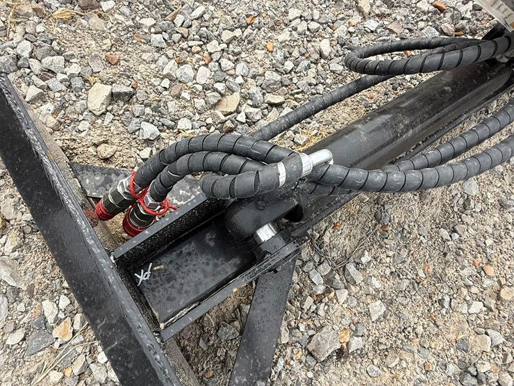#230-•-#26347-•-unused-giyi-59"-mini-skid-steer-backhoe-arm-zwb2507123-image-5