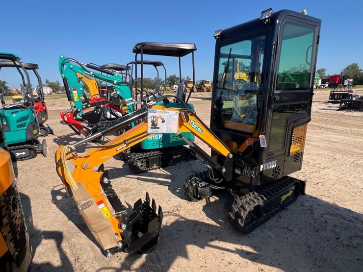 unused-future-ft13cj-excavator-image-1