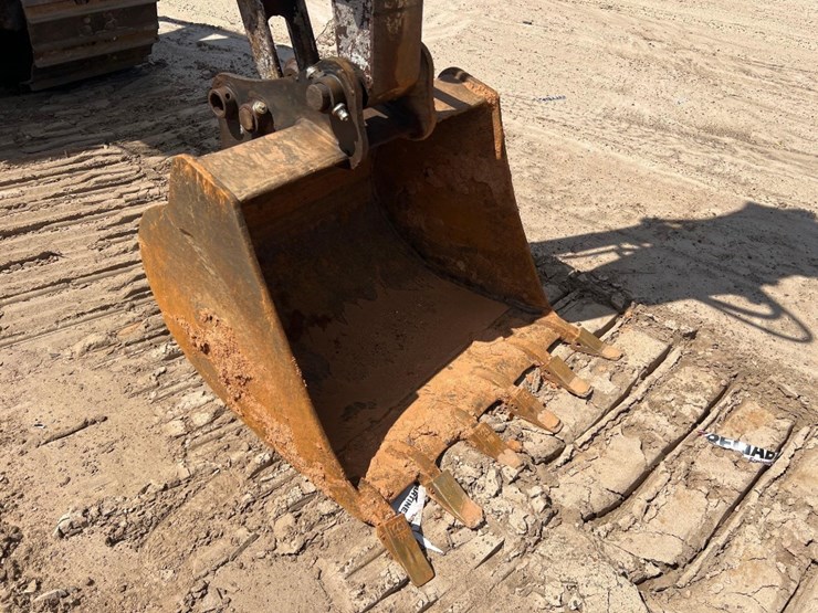 2018-takeuchi-tb290-image-19