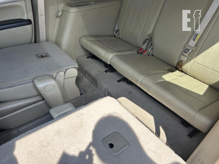 2011-buick-enclave-image-23