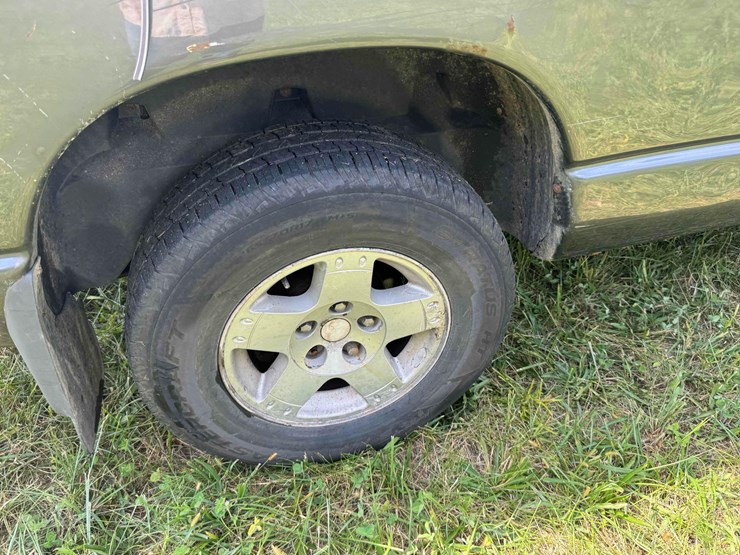 2004-dodge-1500-image-10