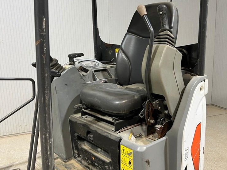 2018-bobcat-e20-image-23