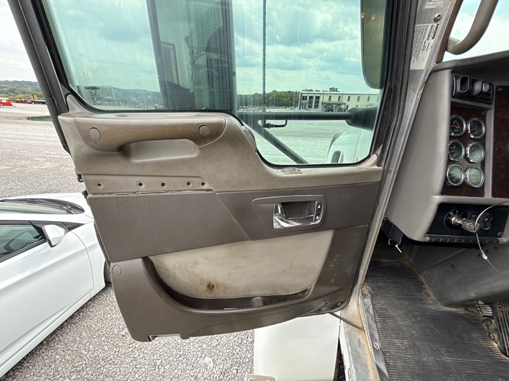 kenworth-t270-image-28