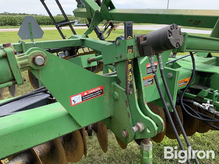 john-deere-630-image-19