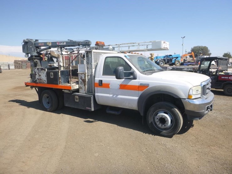 2005-ford-f450-image-3
