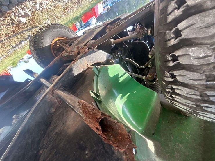 john-deere-gator-image-12
