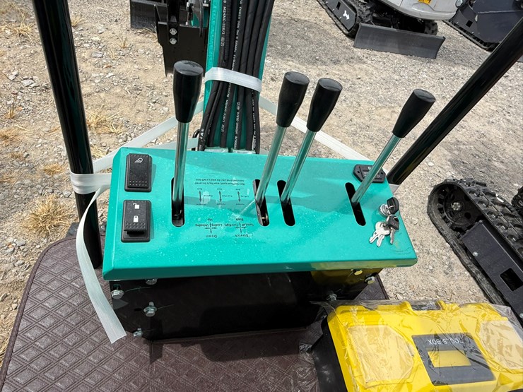 #220-•-#26487-•-unused-cfg-mh12rx-mini-excavator-image-22