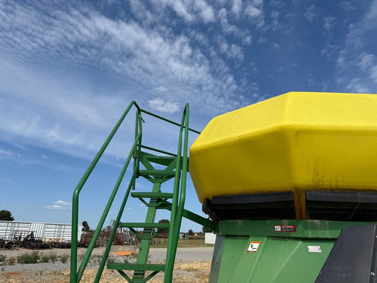 john-deere-1900-image-15