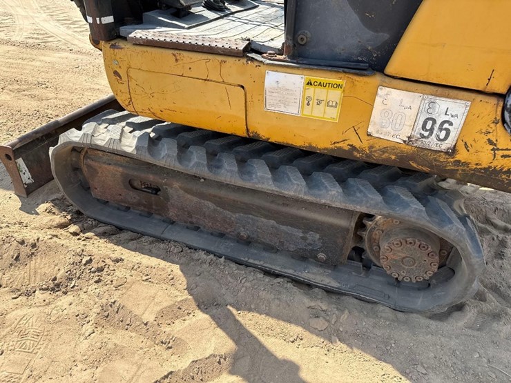 caterpillar-301.5-image-9