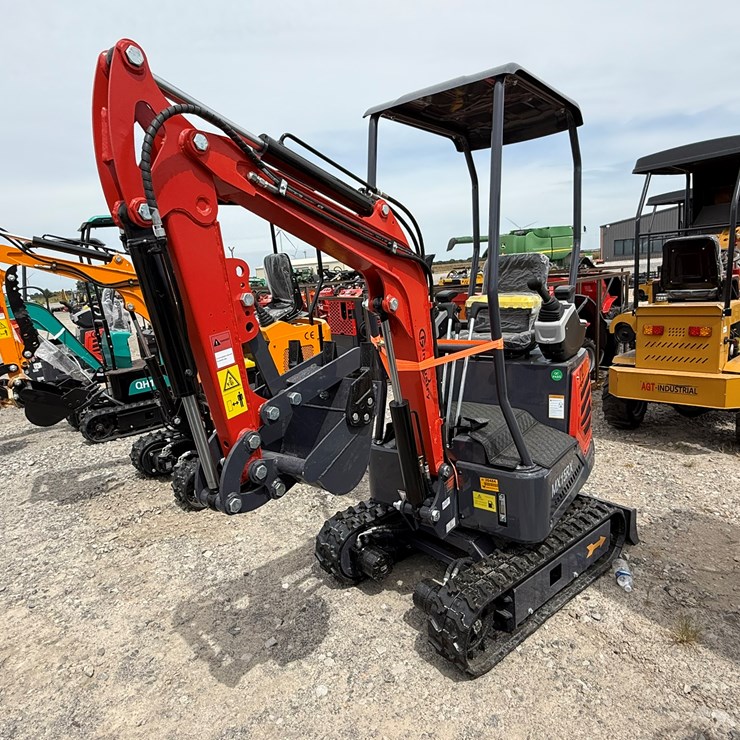 #220 • #26484 • Unused CFG MX15RX Mini Excavator