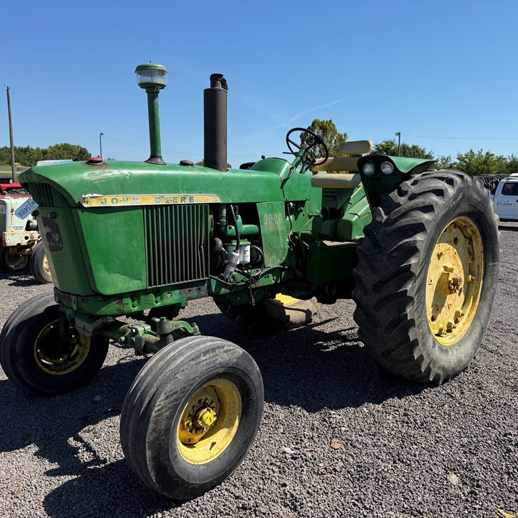 JOHN DEERE 3020