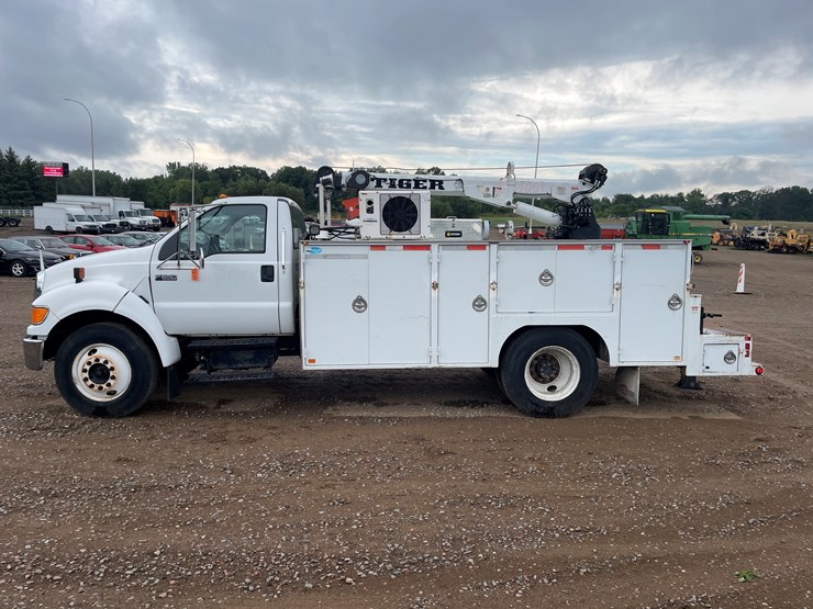 2006-ford-f650-image-2