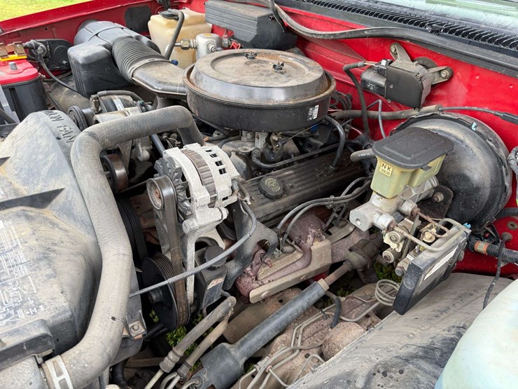 1993-chevrolet-silverado-image-32