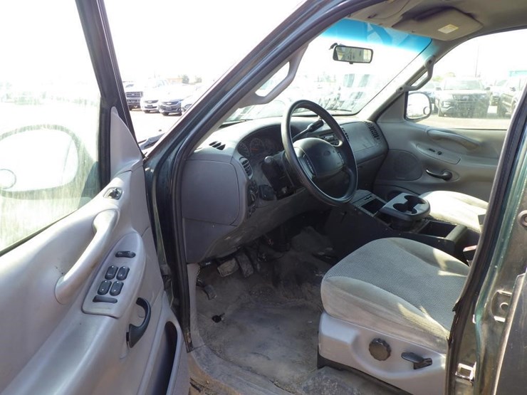 2001-ford-expedition-image-6