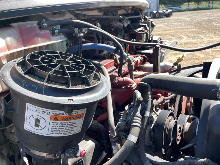 #2132-•-2013-freightliner-bucket-truck-(has-mn-title)-image-49