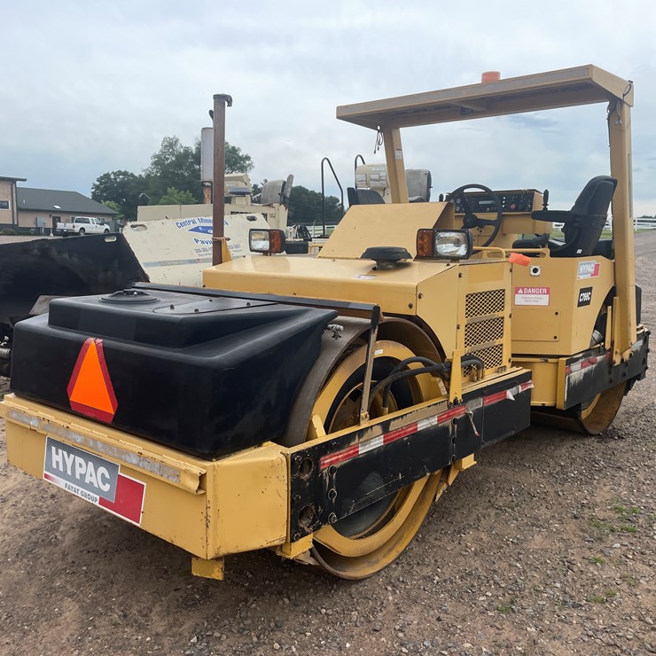 2002 HYPAC C766C