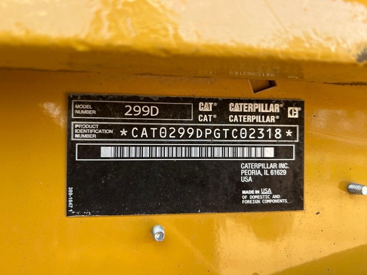 2015-caterpillar-299d-image-21
