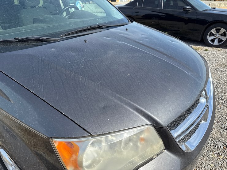 2015-dodge-grand-caravan-image-8