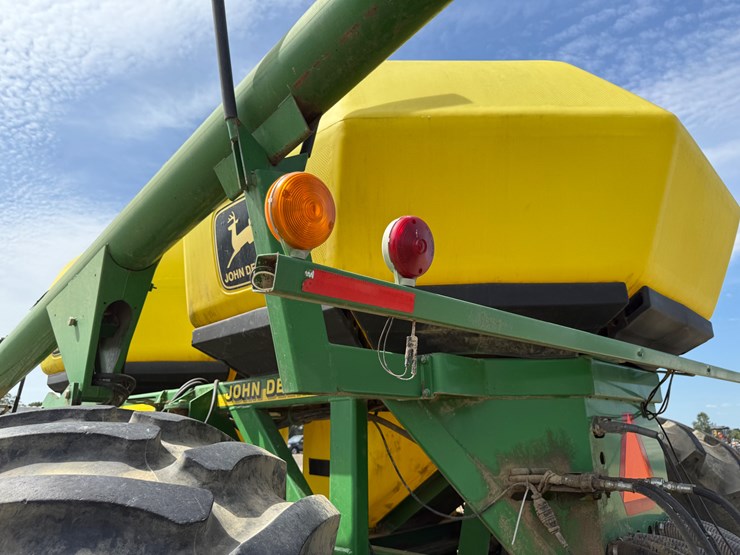 john-deere-1900-image-42