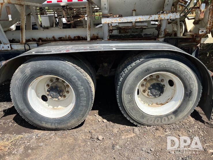 2002-mack-ch613-image-31