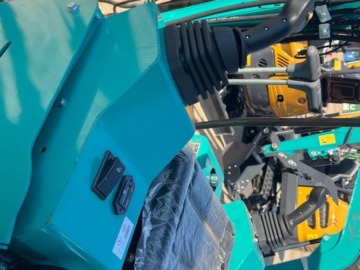 unused-cfg-industrial-h15r-excavator-image-16