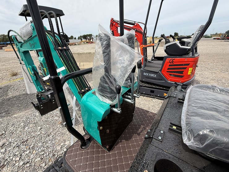 #220-•-#26486-•-unused-cfg-qh12r-mini-excavator-qh12r202507060556-image-26
