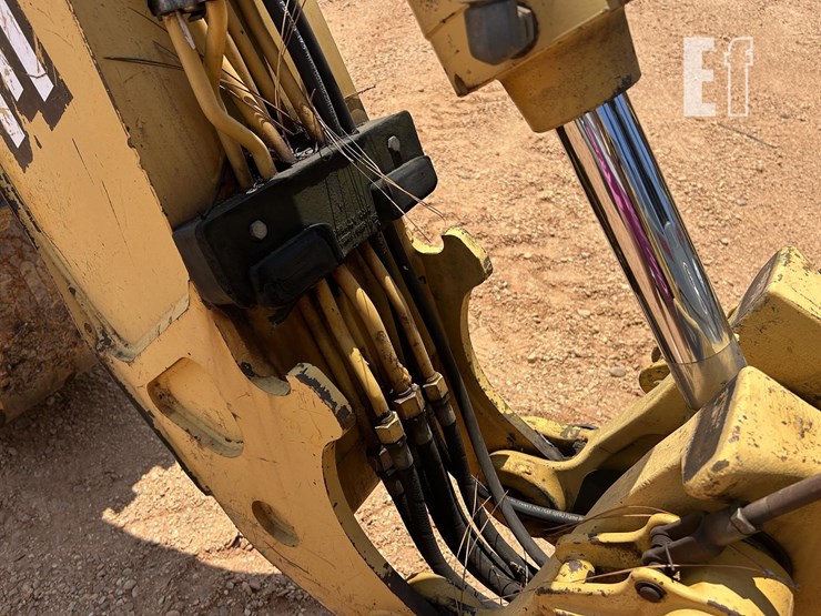 2006-deere-310g-image-18