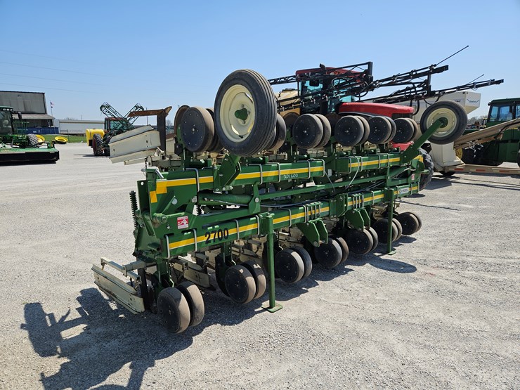 #201600-•-wetherell-2700-cultivator-image-7