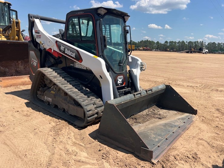 2022-bobcat-t76-image-6