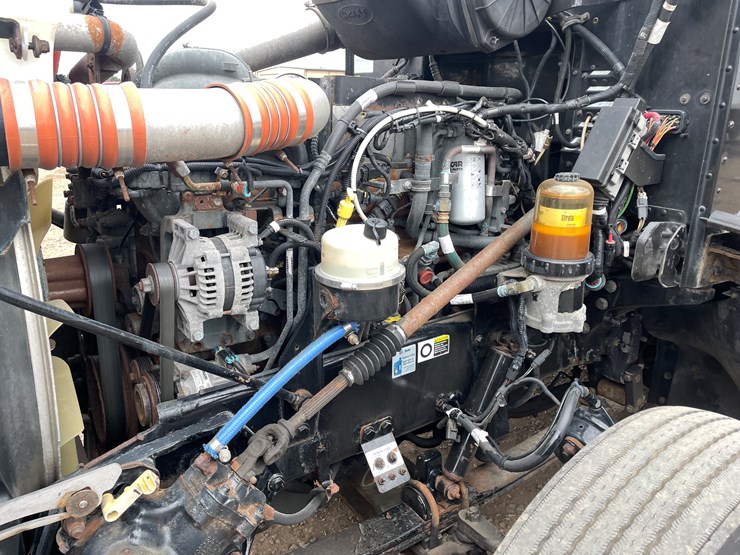 2013-peterbilt-386-image-27